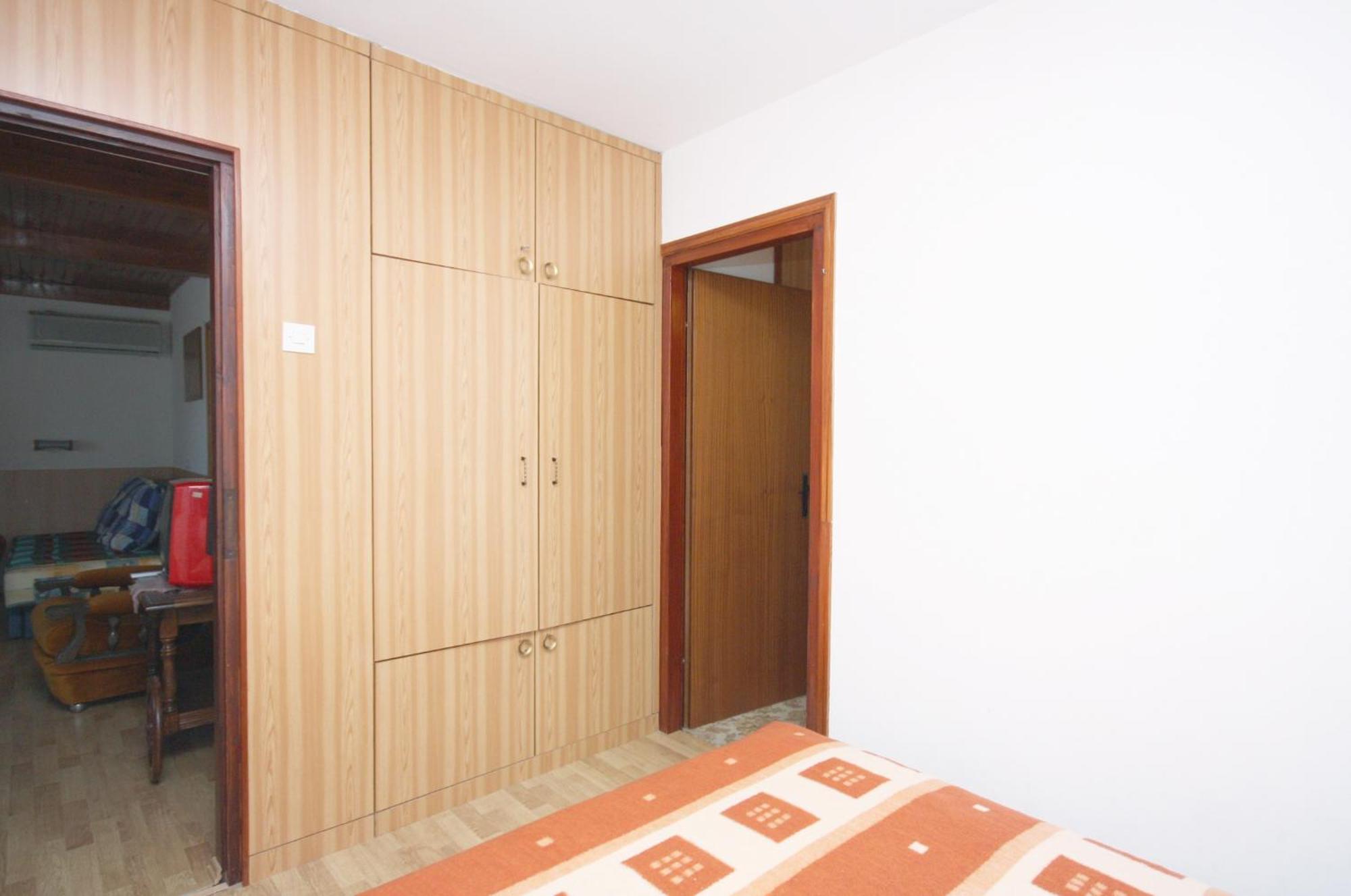 Apartments With A Parking Space Murter - 5103 Betina  Rom bilde
